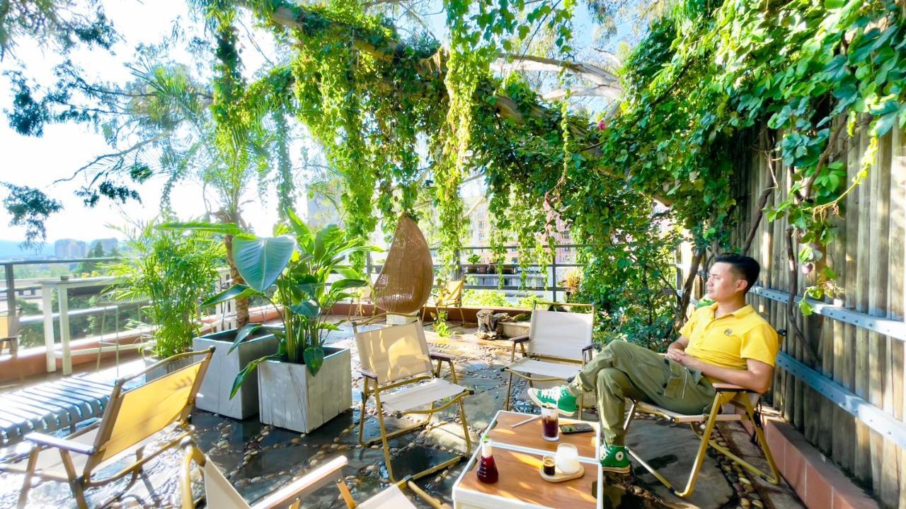 Kunming Upland International Youth Hostel Near The City Center ,2 Mins Walk To The Subway, 2 Mins Walk To The Green Lake, Close To Yuan Tong Temple, Old Street, Yunnan University, Convenient Payment And Visa Cards Are Accepted Zewnętrze zdjęcie